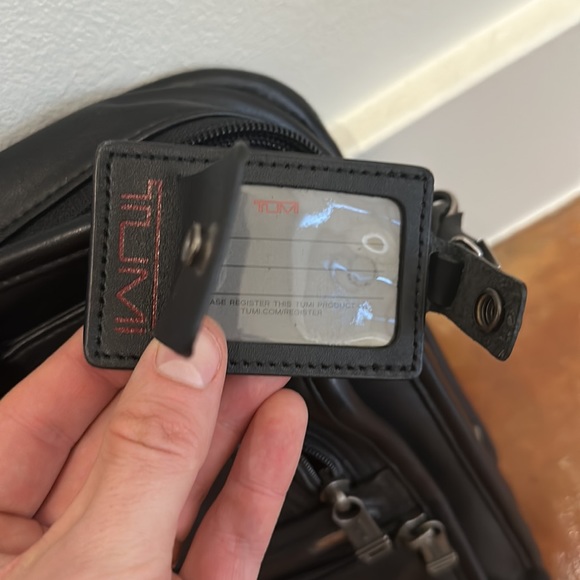 TUMI Black Leather Satchel Laptop Bag - Picture 7 of 7